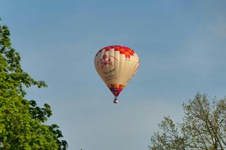 Podlasie. Balon z 16 osobami spadł na ziemię! Są ranni. Interweniowało Lotnicze Pogotowie Ratunkowe