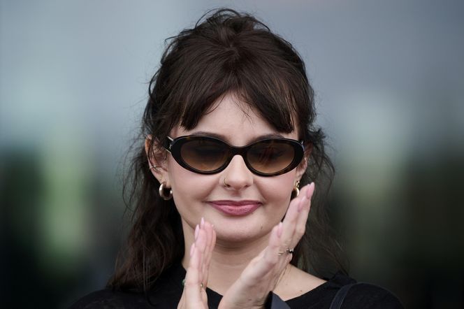 W Gdańsku odsłonięto pomnik piłkarki - superbohaterki