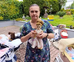 Agnieszka Ciećko zbiera lalki