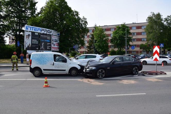 Kolizja trzech aut na ulicy Krakowskiej