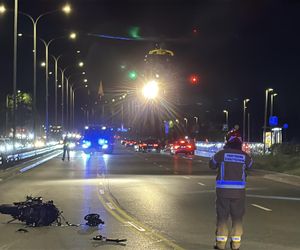 Makabra na Wisłostradzie. Roztrzaskane auta i motocykle. Dwie osoby reanimowane w tym dziecko 