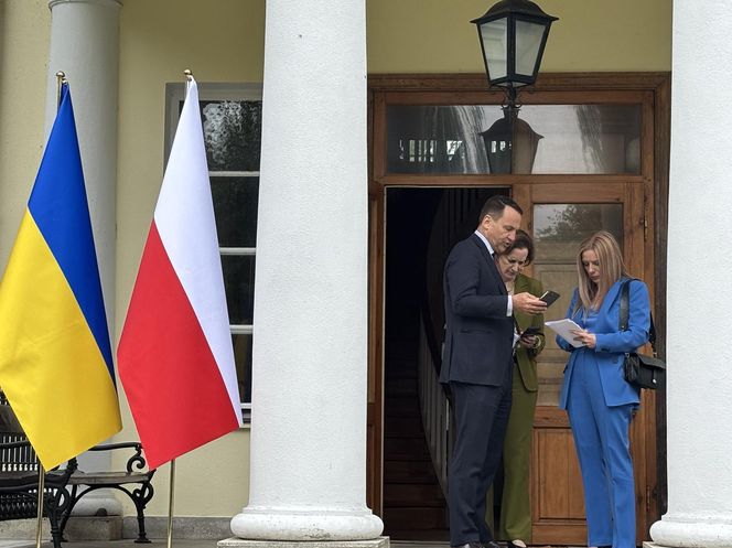 Radosław Sikorski przyjął delegację z Ukrainy w Chobielinie