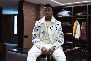 Tak ubiera się Vinicius Junior. Szalona stylówka bohatera meczu Borussia-Real. Krychowiak może spalić się z zadrości! [ZDJĘCIA]