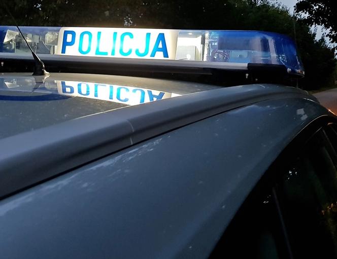 Pandemiczne święta:  czy policja policzy gości przy wigilijnym stole?   