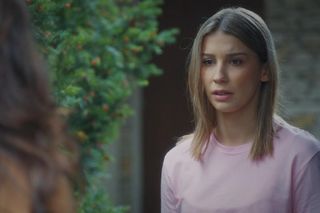 M jak miłość, odcinek 1838. Justyna (Magdalena Wieczorek), Kasia (Paulina Lasota)