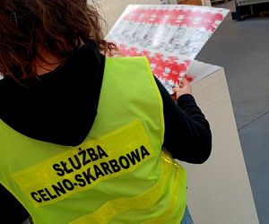 Największa w Europie drukarnia podrabianych opakowań papierosów zlikwidowana. Zatrzymani to obywatele Ukrainy