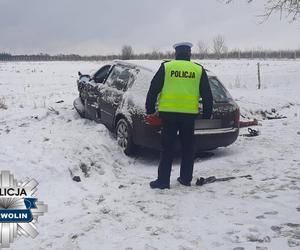 Tragedia na drodze. Nie żyje 49-latka. Zginęła po czołowym zderzeniu dwóch aut