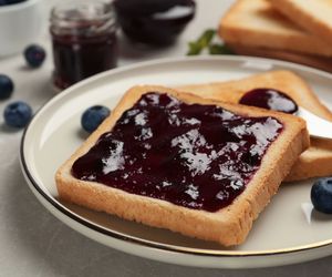 Dżem jagodowy - przepis z żel-fixem na świetny dżem z jagód