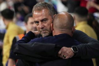 Nagły komunikat FC Barcelona o Hansim Flicku! Zapadła ostateczna decyzja ws. przyszłości trenera