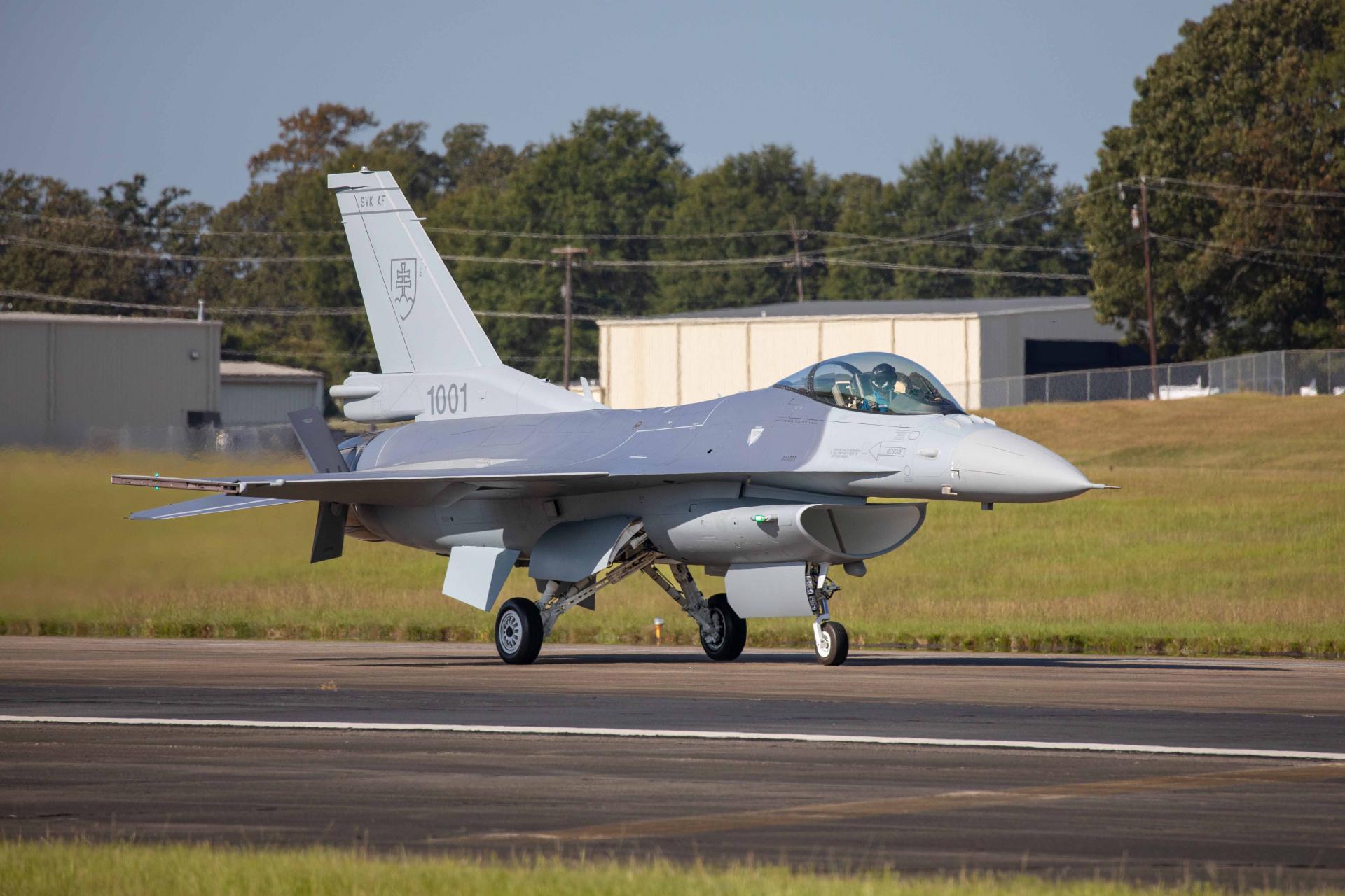 Pierwszy słowacki F-16 Block 70
