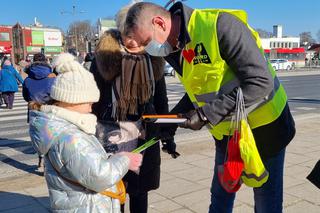 W walentynki policja przypomina, że kochać musimy się też na drodze