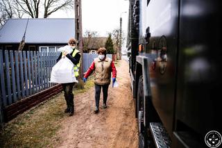 Żołnierze rozwożą żywność na Podlasiu. We współpracy z Caritas