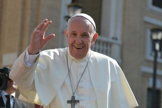 Papież Franciszek o alkoholu: To dar od Boga! Wspomniał o pijanym papieżu