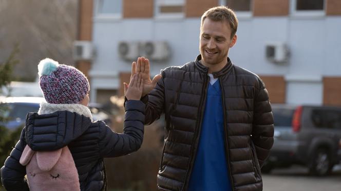 Na dobre i na złe, odcinek 730: Wzruszające chwile Matyldy i Michała. Powie do niego tato?