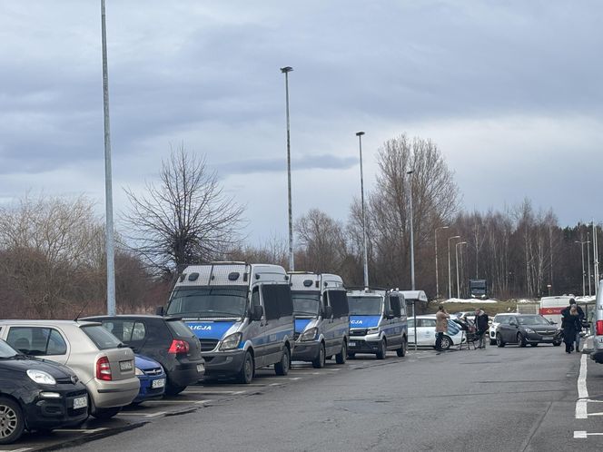 Kolejny atak nożownika w Olkuszu. Nieoficjalnie: zatrzymany 23-latek to syn policjanta