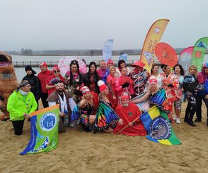 Mazowieckie Morsy otworzyły sezon morsowania 2025/2026 nad zalewem w Siedlcach