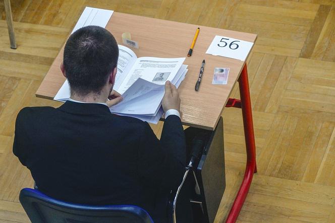 Matura z języka polskiego będzie trudniejsza! Jakie ZMIANY szykuje CKE w następnych latach?