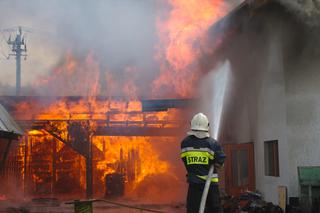 Tragedia w Dąbrowicy Dużej. W pożarze zginął 63-latek