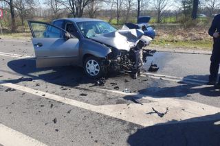 Wypadek na obwodnicy Jasienia. Na miejscu pojawił się śmigłowiec LPR