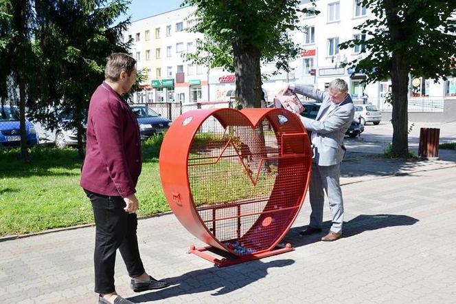 Wielkie serce w centrum miasta ma pomóc potrzebującym i środowisku [ZDJĘCIA]