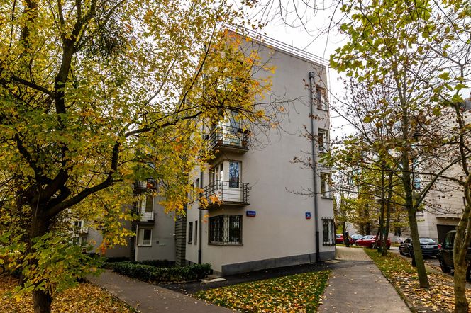 Blok przy ul. Słonecznej 50 w Warszawie