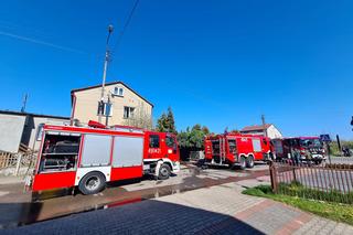 Potworny pożar w Łosicach. Ogień uwięził w domu matkę i córkę