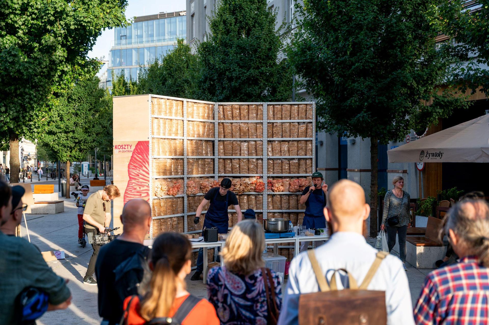 KOSZTY: W CENTRUM - finisaż projektu i odsłonięcie instalacji studenckiej