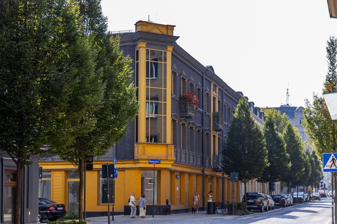 Kamienice u zbiegu ul. Włókienniczej i Wschodniej w Łodzi