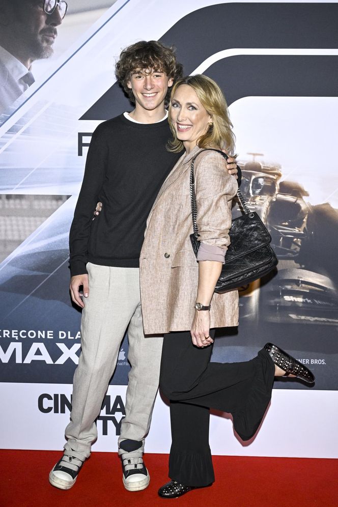 Anna Kalczyńska na premierze z 15-letnim synem. Panny będą się za nim uganiać!