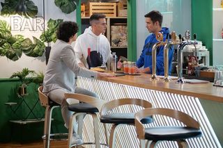 Pierwsza miłość, odcinek 3942: Borys (Patryk Cebulski), Filip (Dominik Smaruj), Miki (Jakub Zdrójkowski)