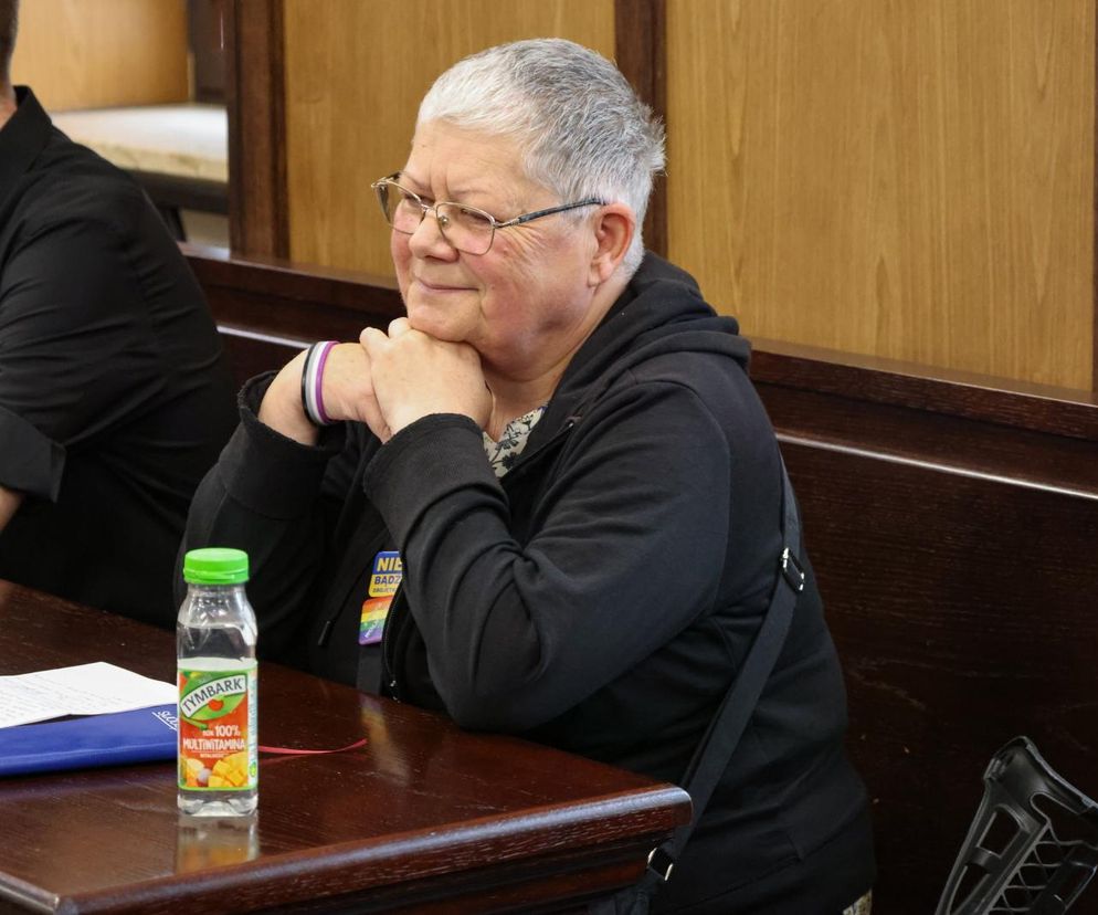 Babcia Kasia prawomocnie skazana. Ugryzła wolontariusza 