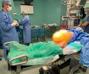 Lekarze ze szpitala Latawiec usunęli gigantycznego guza 38-letniej pacjentce