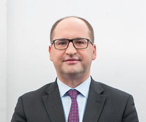 „Ha ha, mamusiu, jestem w Białym Domu!”. Bielan szydzi z Sikorskiego