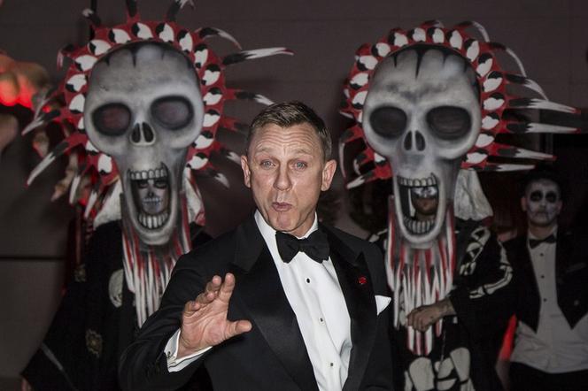 Obsada Spectre na imprezie Halloween