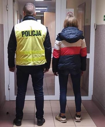 Dwie siostry wybrały się na zakupy. Później trafiły za kratki