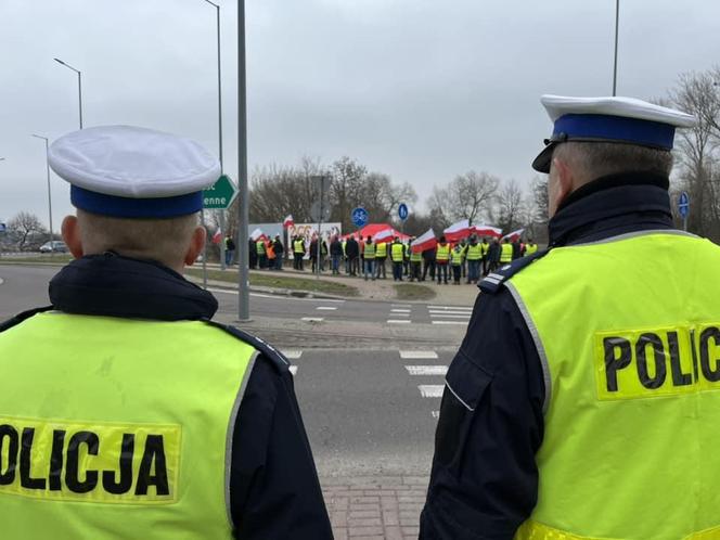 Protest rolników na trasie Lublin-Zamość w Piaskach