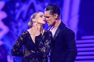 Agnieszka Kaczorowska i Filip Gurłacz szykują zjawiskowy finał Tańca z Gwiazdami. Tym układem rozpalą parkiet do czerwoności 