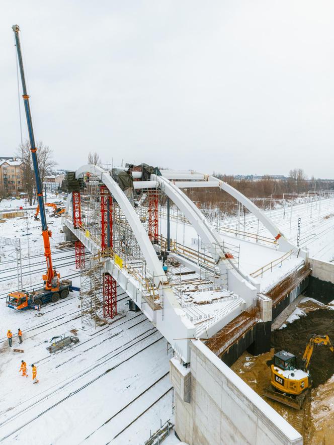 Budowa wiaduktu nad linia kolejową w Sosnowcu