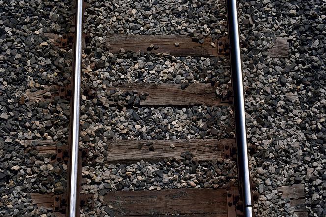Tragedia w Wierzawicach: Dwie osoby zginęły na przejeździe kolejowym