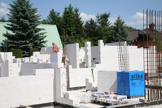 Ściany działowe z bloczków silikatowych. Zasady murowania ściany