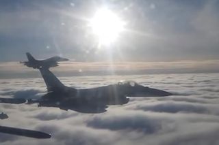 F-16 bohaterami nocy. Ukraińskie myśliwce zniszczyły większość rosyjskich rakiet 