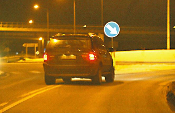 Europoseł  Jacek  Kurski pędził z asystentką 130 km/h