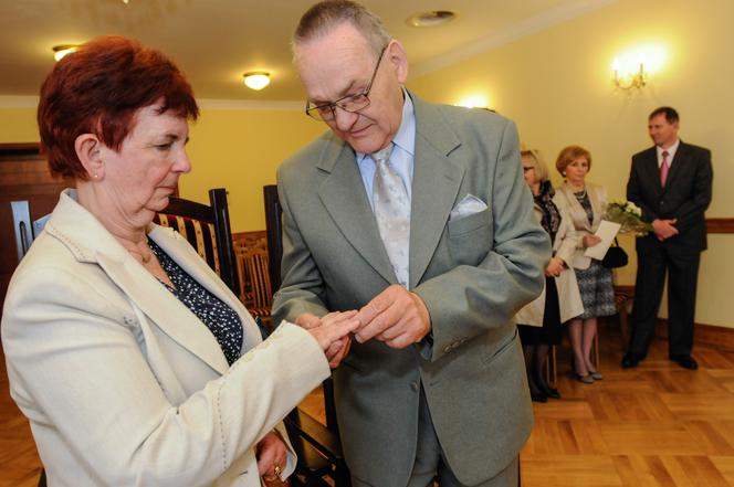 Miłość trafiła nas na cmentarzu