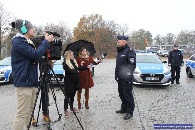 Nowe radiowozy dla policjantów garnizonu dolnośląskiego