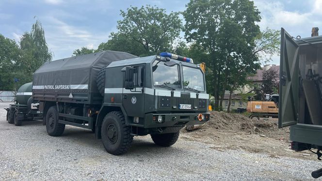 Saperzy interweniowali w centrum Tarnowa. Blisko 200 osób ewakuowanych