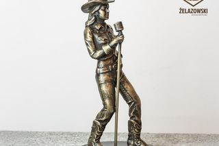 Kowbojskie figurki nową atrakcją Mrągowa. Znajdziemy je w dziesięciu miejscach [ZDJĘCIA]