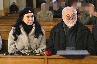 Ewa Krawczyk na pogrzebie