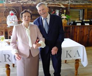 Kamienne Gody pod Janowem Lubelskim. Janina i Marian przeżyli razem 70 lat i chcą jeszcze!