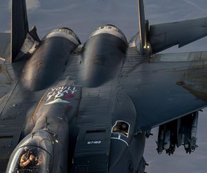 Amerykańskie F-15E powracające z patrolu