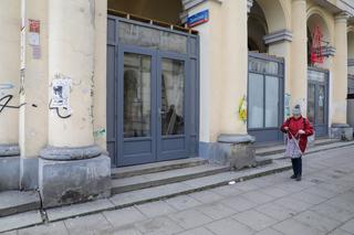 Samowola budowlana na pl. Zbawiciela